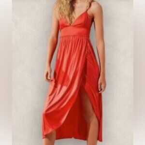 UO Red Tulip Midi Dress with Front Slit_S